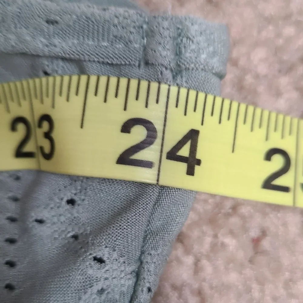 Nwot Mint green eyelet tank top 1x - Picture 5 of 5